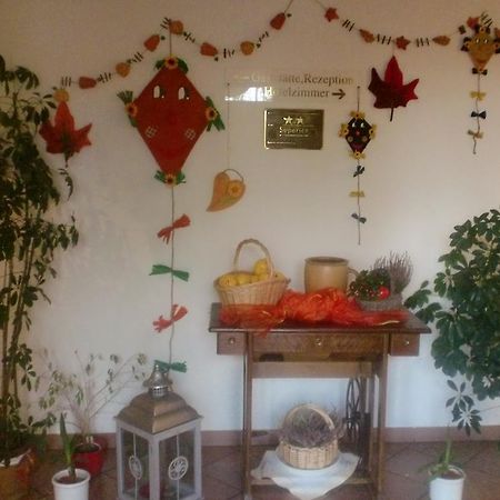 Hotel & Restaurant "Zum Firstenstein" Konigshain Екстериор снимка